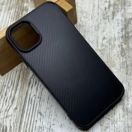Carbon TPU MagSafe на iPhone 11 