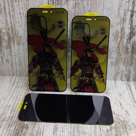 Скло антишпигун Monkey King на iPhone 14 Pro Max