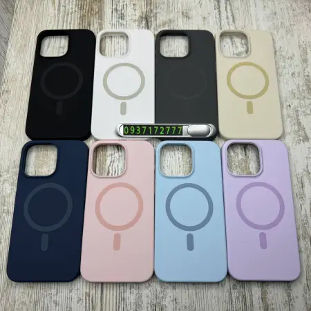 Чохол Silicone Case with MagSafe на iPhone 15 Pro  