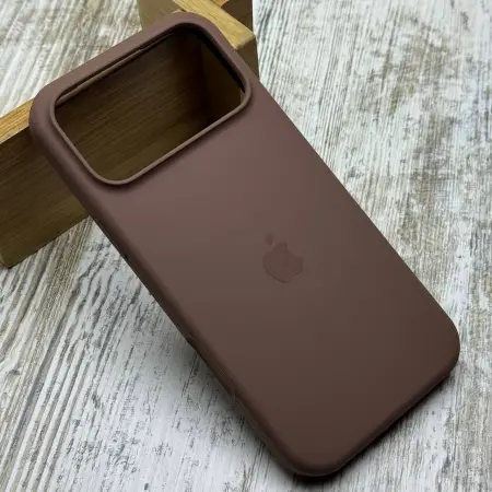 Чохол Silicone Case на iPhone 17 Pro (Dark Brown) 