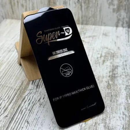 Скло SuperD ESD від фірми Mietubl на iPhone 17 Pro 